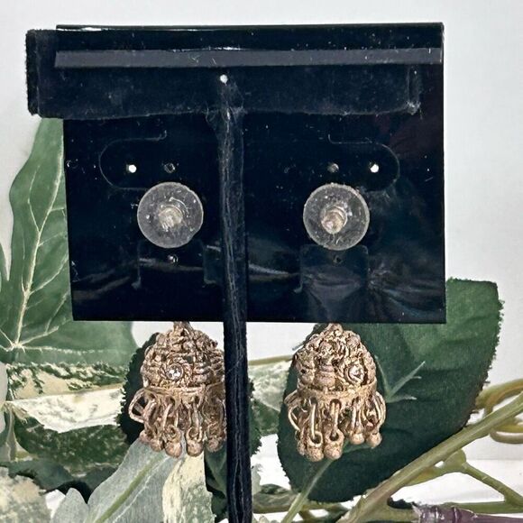 Vintage Indian Jhumka Drop Dangle Earrings Gold-tone Metal Ethnic Pierced - Picture 4 of 7